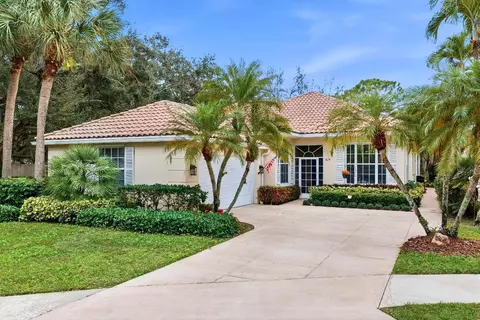 325 Kelsey Park Cir, Palm Beach Gardens, FL 33410