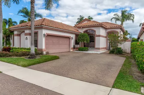 10122 Lexington Cir N, Boynton Beach, FL 33436