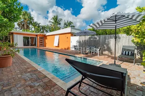 616 Claremore Dr, West Palm Beach, FL 33401