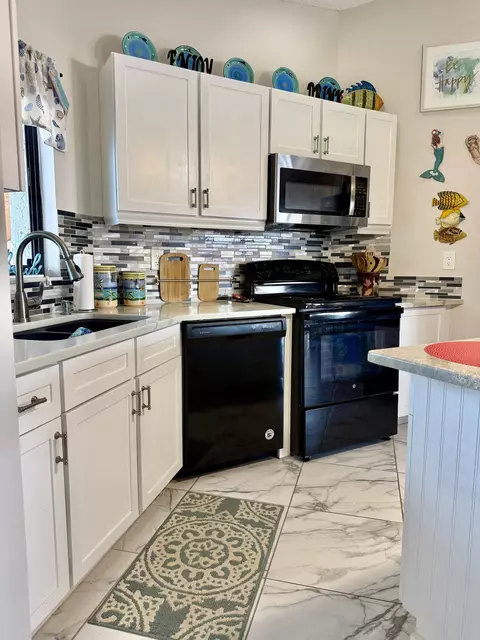 5415 Casablanca Cir #L25, Sebring, FL 33870