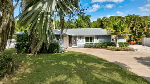 1206 White Oak Ln, Fort Pierce, FL 34982