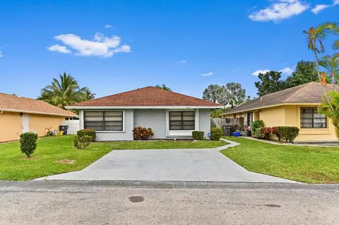 1390 Summit Run Cir, West Palm Beach, FL 33415