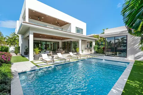 400 NE 4th St, Boca Raton, FL 33432