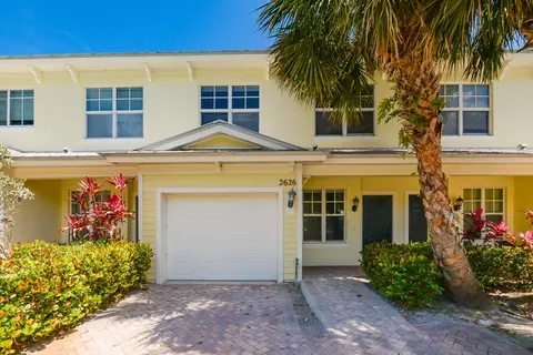 2626 Creekside Dr, Fort Pierce, FL 34981