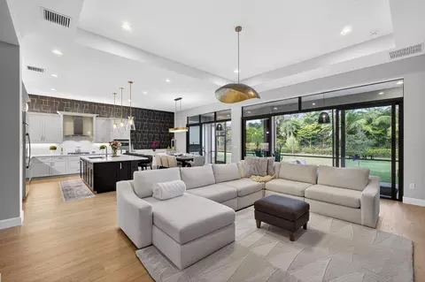 11104 Glen Orchard Ln, Boynton Beach, FL 33473