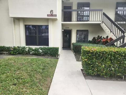 3345 Lucerne Park Dr, Greenacres, FL 33467
