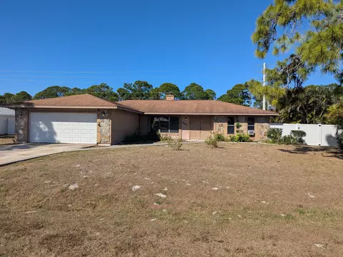 5511 Paleo Pines Cir, Fort Pierce, FL 34951