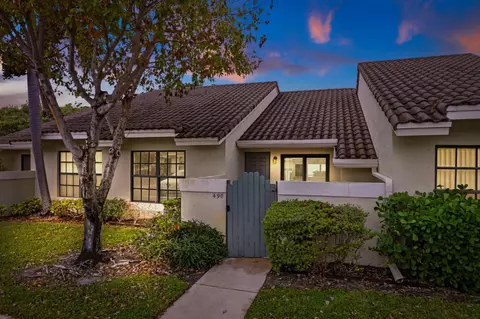 490 Hardwood Pl, Boca Raton, FL 33431