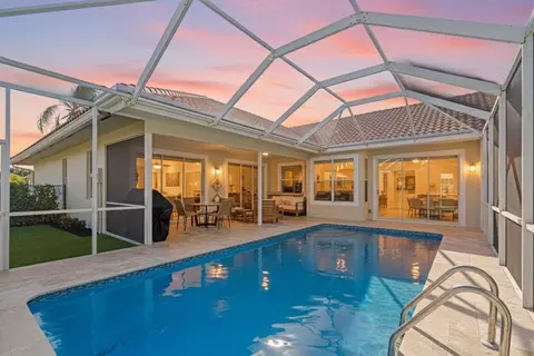 9061 Cypress Hollow Dr, Palm Beach Gardens, FL 33418