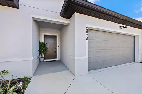 2574 SW Cameo Blvd, Port Saint Lucie, FL 34953