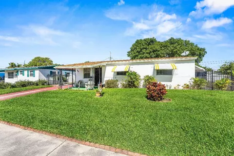 1040 W 1st St, Riviera Beach, FL 33404