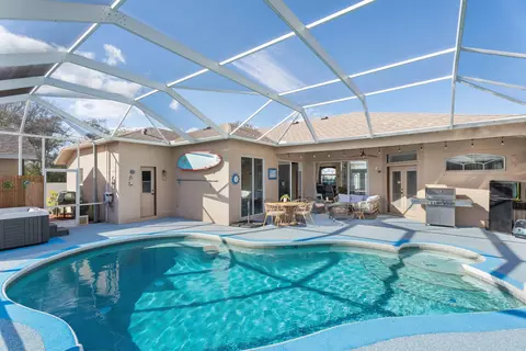 518 SW Ray Ave, Port Saint Lucie, FL 34983
