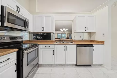 6344 Pointe Pleasant Cir, Delray Beach, FL 33484