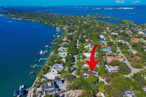 View/Area - 37 E High Point Rd, Sewalls Point, FL 34996 photo 4 of 5