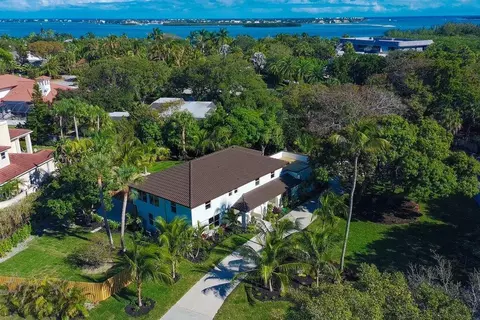 View/Area - 37 E High Point Rd, Sewalls Point, FL 34996 photo 5 of 5