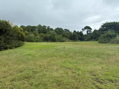2520 SE Melaleuca Blvd, Port St Lucie, FL 34952