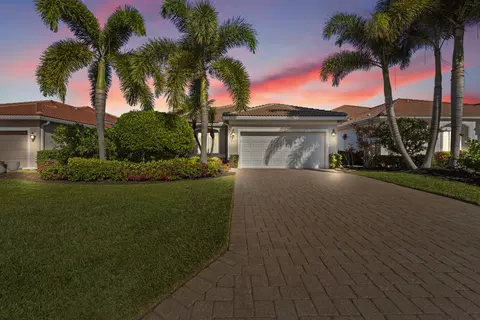 3193 SE Carrick Green Ct, Port Saint Lucie, FL 34952