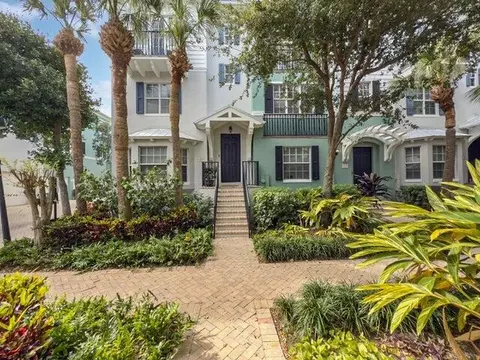 381 W Mallory Cir, Delray Beach, FL 33483