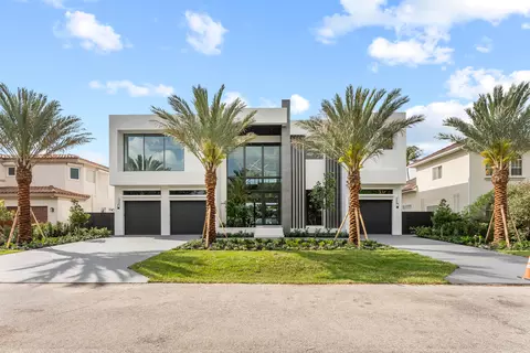940 Dogwood Dr, Delray Beach, FL 33483
