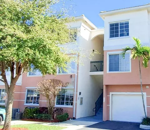 2204 Myrtlewood Cir E, Palm Beach Gardens, FL 33418