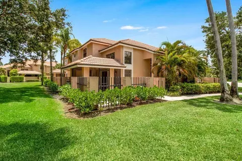 360 Prestwick Cir #1, Palm Beach Gardens, FL 33418