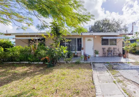 318 SW 2nd, Boca Raton, FL 33432