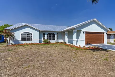 125 NE Jettie Ter, Port Saint Lucie, FL 34983