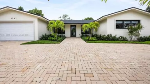 1283 Wynnewood Dr, West Palm Beach, FL 33417