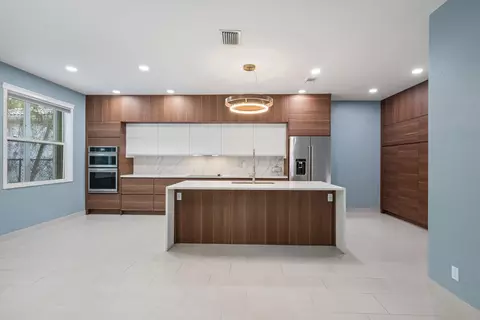 1222 Rose Gate Blvd, Riviera Beach, FL 33404