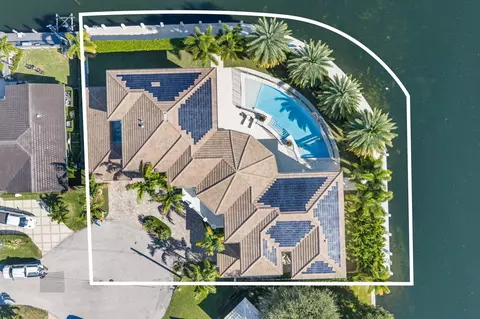View/Area - 3700 NE 24th Ave, Lighthouse Point, FL 33064 photo 3 of 11