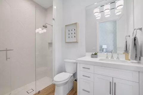 Bath - 3700 NE 24th Ave, Lighthouse Point, FL 33064 photo 5 of 5
