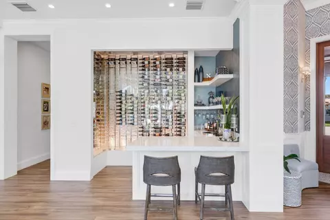 Dining - 3700 NE 24th Ave, Lighthouse Point, FL 33064 photo 1 of 4
