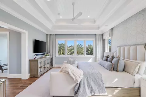 Bedroom - 3700 NE 24th Ave, Lighthouse Point, FL 33064 photo 1 of 3
