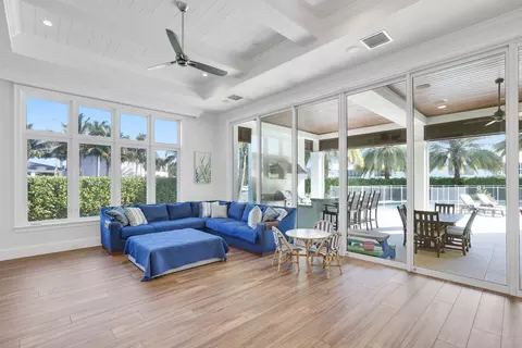 Living - 3700 NE 24th Ave, Lighthouse Point, FL 33064 photo 6 of 11