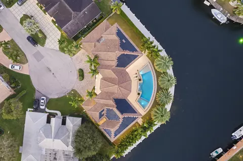 View/Area - 3700 NE 24th Ave, Lighthouse Point, FL 33064 photo 10 of 11