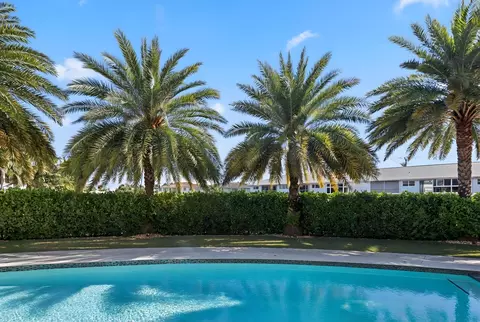 Exterior - 3700 NE 24th Ave, Lighthouse Point, FL 33064 photo 32 of 33