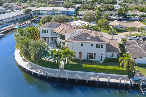 View/Area - 3700 NE 24th Ave, Lighthouse Point, FL 33064 photo 5 of 11
