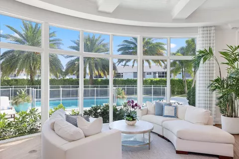 Living - 3700 NE 24th Ave, Lighthouse Point, FL 33064 photo 3 of 11