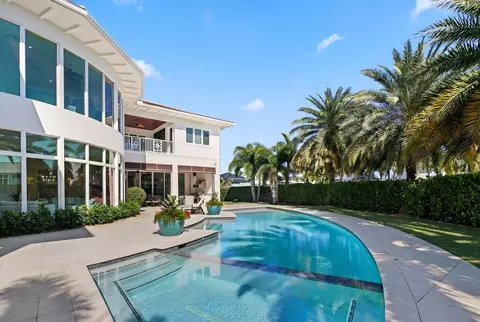 Exterior - 3700 NE 24th Ave, Lighthouse Point, FL 33064 photo 8 of 33