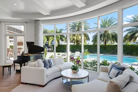 Living - 3700 NE 24th Ave, Lighthouse Point, FL 33064 photo 2 of 11