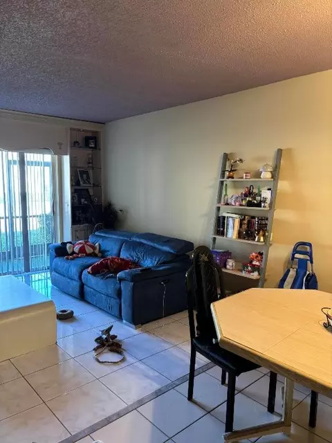 4147 NW 90th Ave #102, Coral Springs, FL 33065