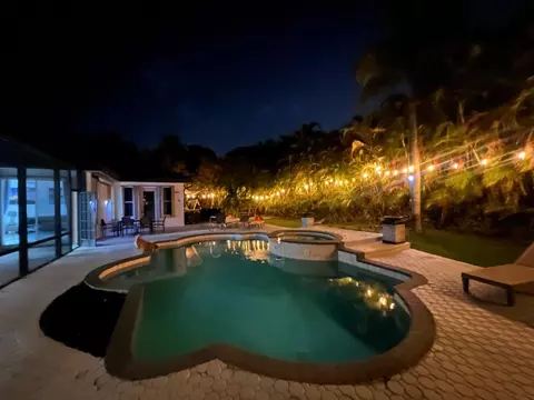 15700 Carrera Ln, Wellington, FL 33414