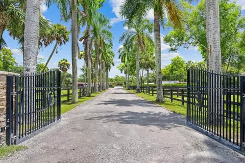 3570 B Rd, Loxahatchee Groves, FL 33470