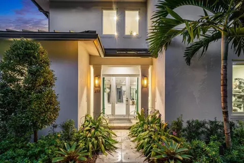 217 Gulfstream Blvd, Boynton Beach, FL 33435