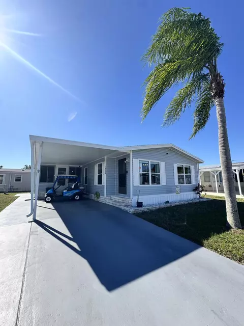 13953 Adelfa Ave, Fort Pierce, FL 34951