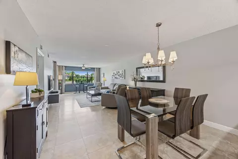 7649 Tahiti Ln #103, Lake Worth, FL 33467