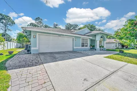 1426 SW Melrose Ave, Port Saint Lucie, FL 34953
