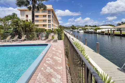 750 NE Spanish River Blvd #1020, Boca Raton, FL 33431