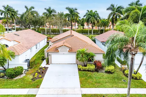9702 Harbour Lake Cir, Boynton Beach, FL 33437