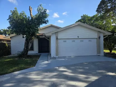 5 Fenwick Pl, Boynton Beach, FL 33426